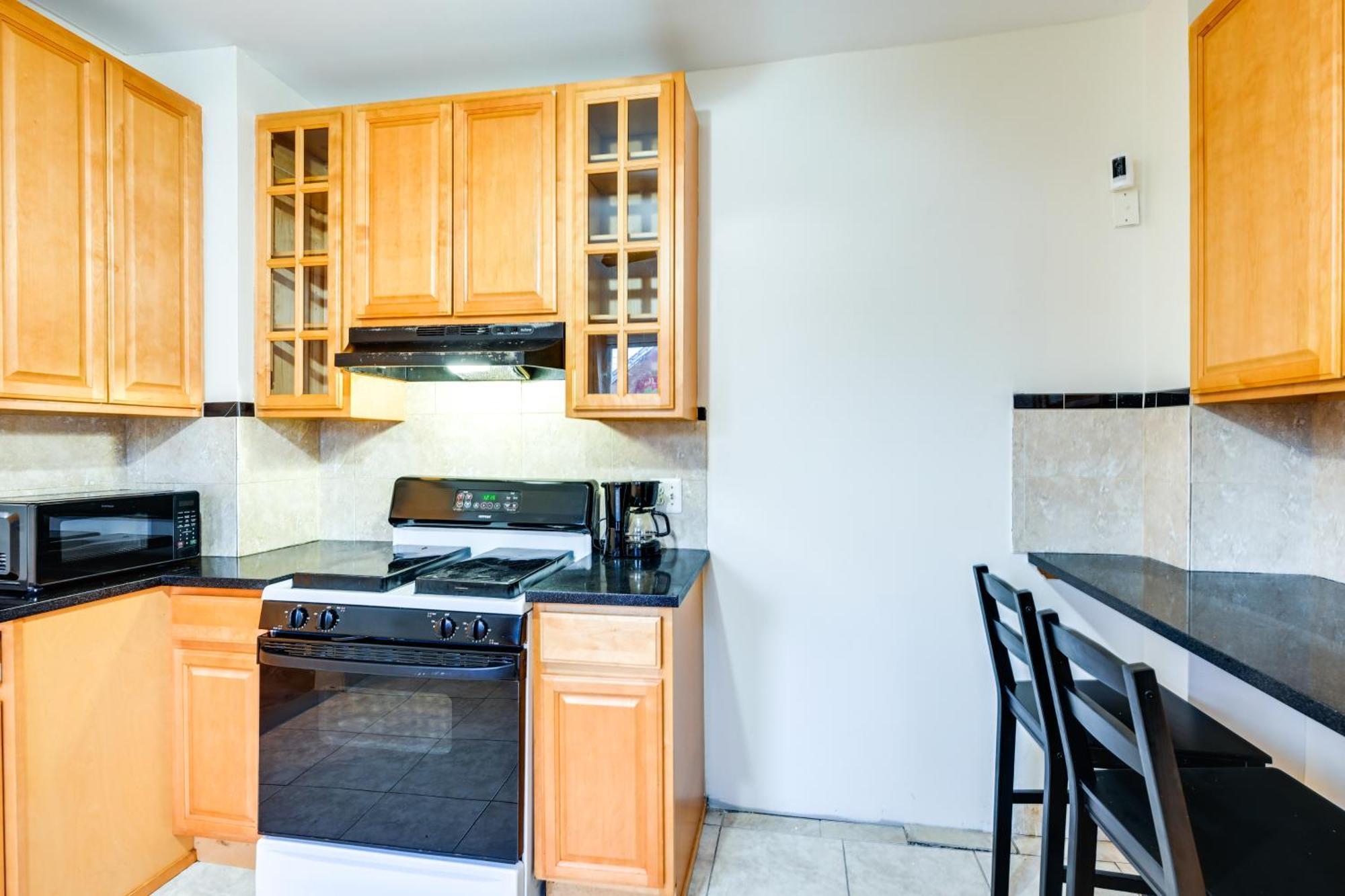 Charming Long Island Home With Fenced Yard! Freeport Zewnętrze zdjęcie