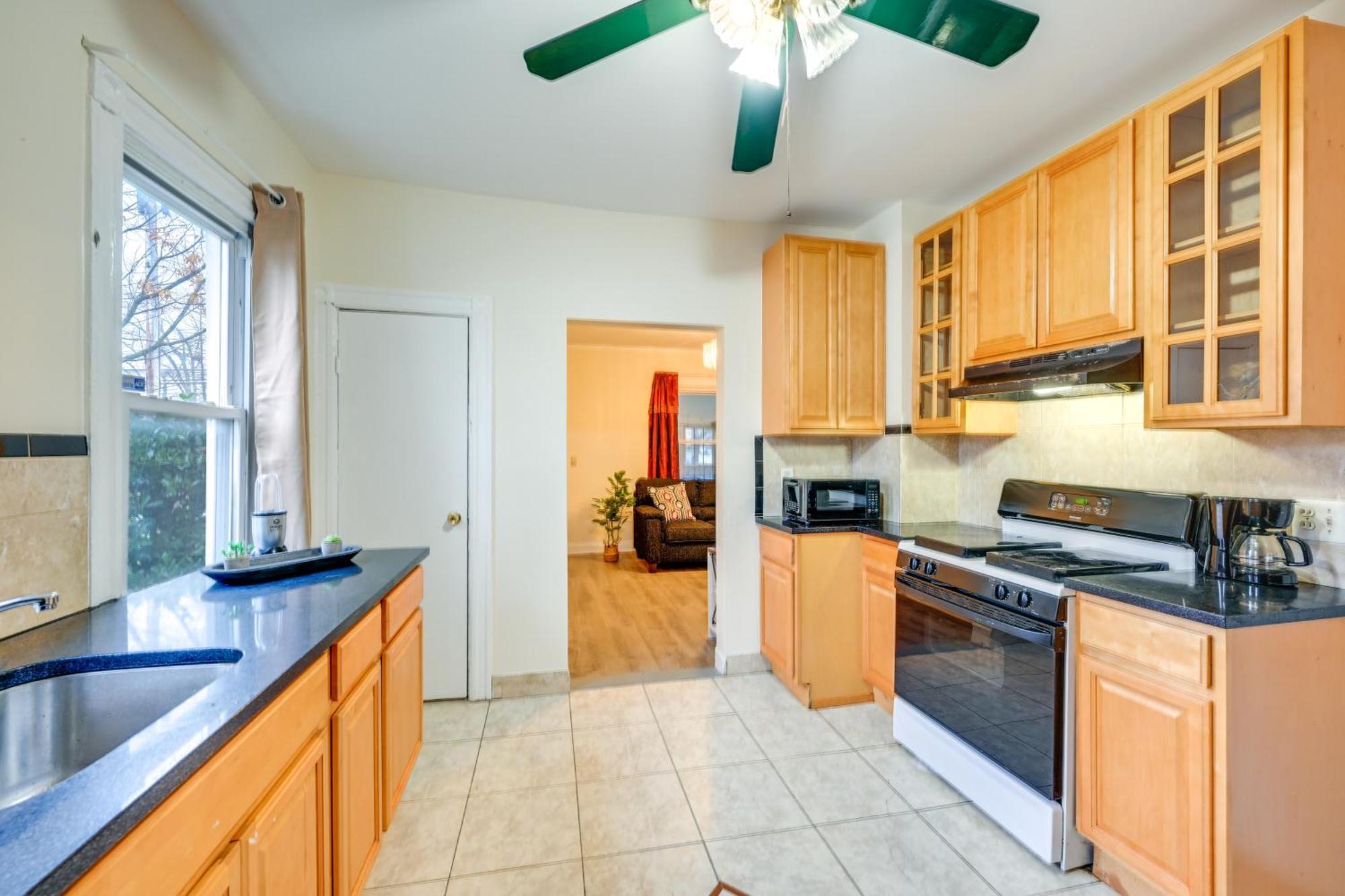 Charming Long Island Home With Fenced Yard! Freeport Zewnętrze zdjęcie