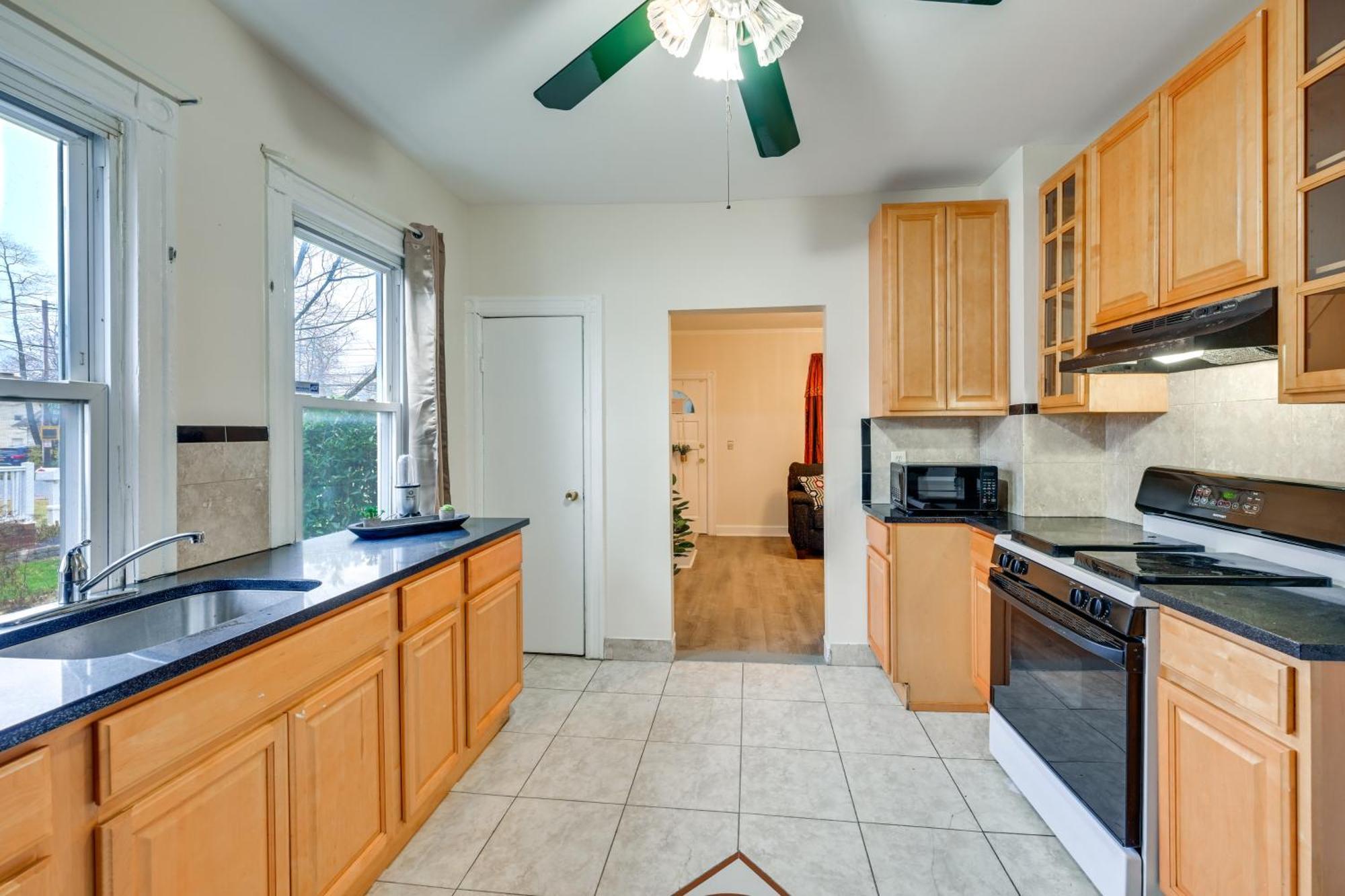 Charming Long Island Home With Fenced Yard! Freeport Zewnętrze zdjęcie