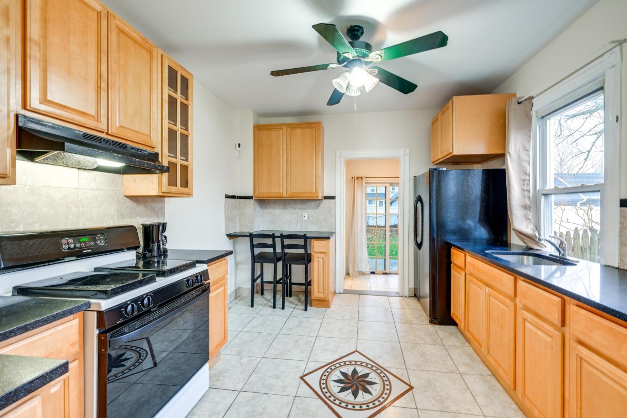 Charming Long Island Home With Fenced Yard! Freeport Zewnętrze zdjęcie